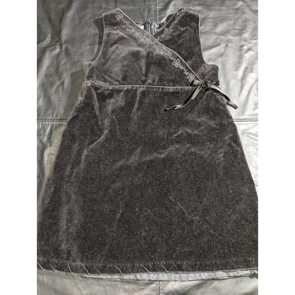 Oshkosh Girls Black Velvet Dress Size 6 Lined Bow Accent Criss Cross Front